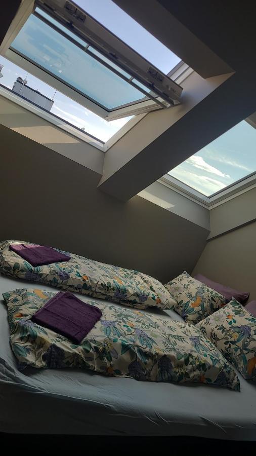 Single Elegant Room I Sentrum- Sea View Alesund Luaran gambar